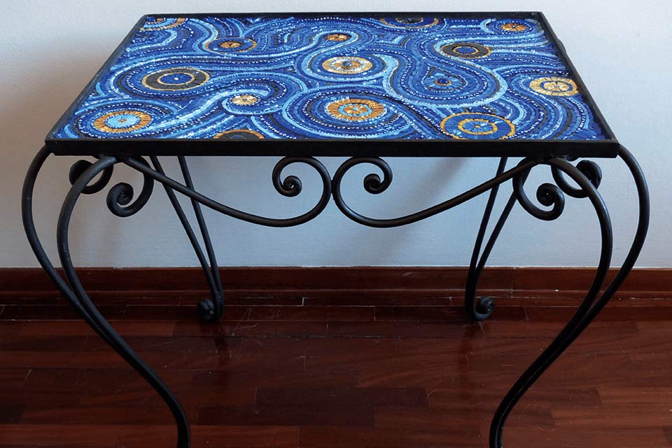 Tavolo in mosaico blu e oro - Mosaici di Barbara