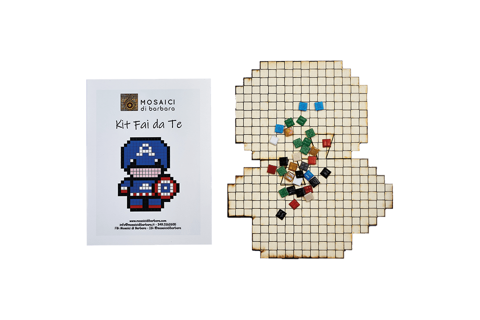 Kit mosaico fai da te con la Pixel Art: Super Eroe - Mosaici di Barbara